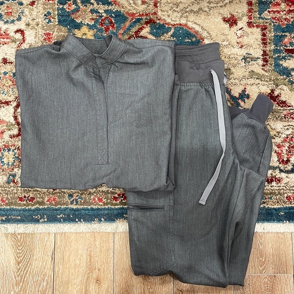 Graphite figs - Picture 2 of 2